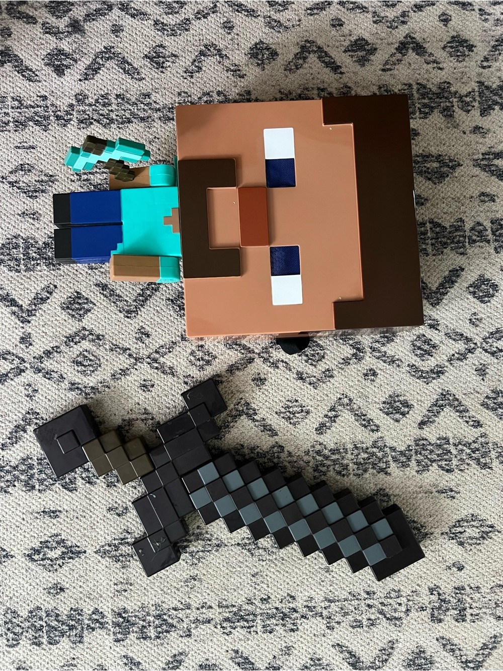 Minecraft Steve moving parts mask with Pixel Sword